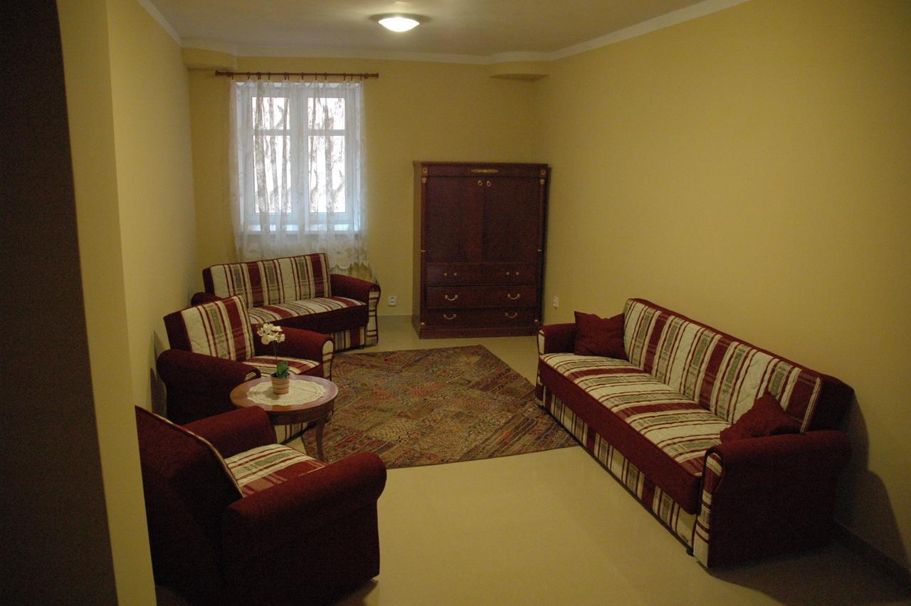 Art Star Hotel Hostivice Luaran gambar